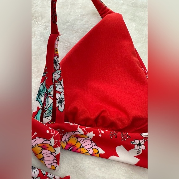 Raisins Maya Bay Red and White Floral Miami Printed Halter Bikini  Two Piece Set - Picture 11 of 13